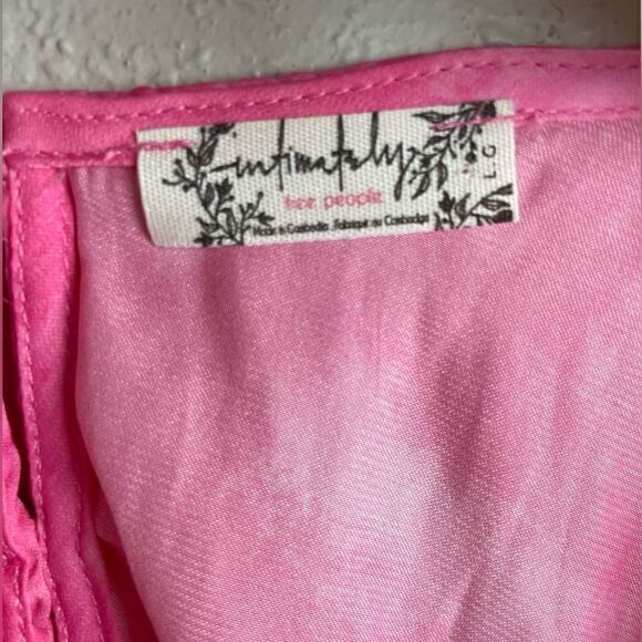 NWOT Free People Intimately Pink and White Lace Bodysuit Size L - Picture 7 of 7